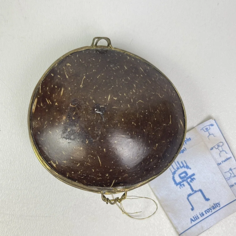 Vintage Polished Coconut Shell Hinged Jewelry Trinket Box Coin Purse Souvenir 3